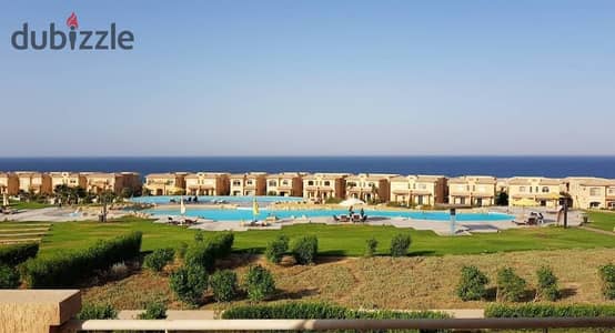 فيلا منفصله للبيع   الفيلا صف اول بحر  تلال السخنه   ارض 500 متر  مباني 220  حديقة صافي 220  4 غرف نوم منهم ماستر