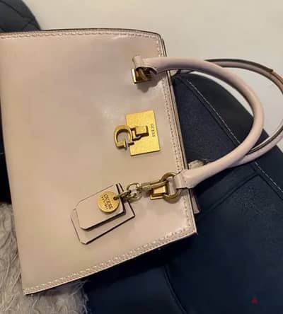 حقيبة شنطة guess