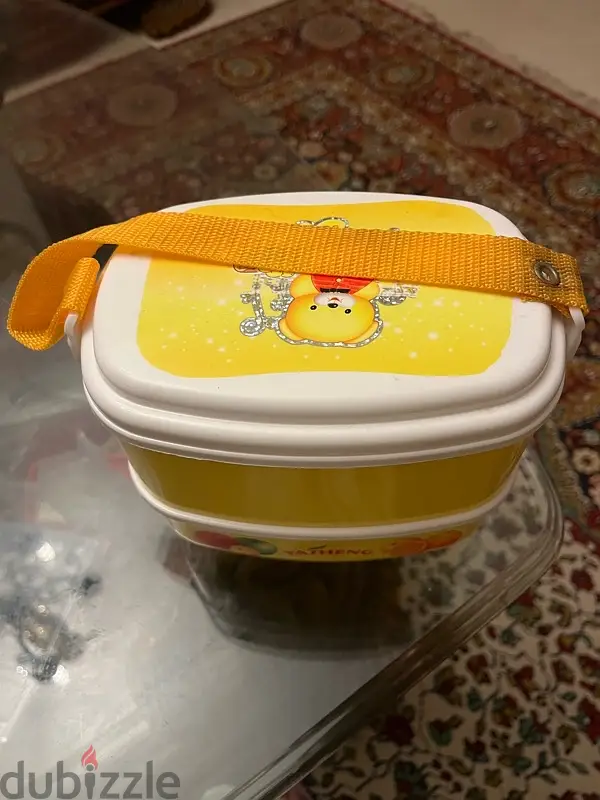 لانش بوكس مكون من جزئين  جديد