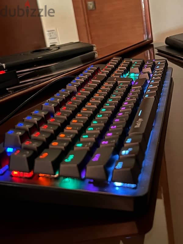 Techno Zone E-10 Mechanical Keyboard 1