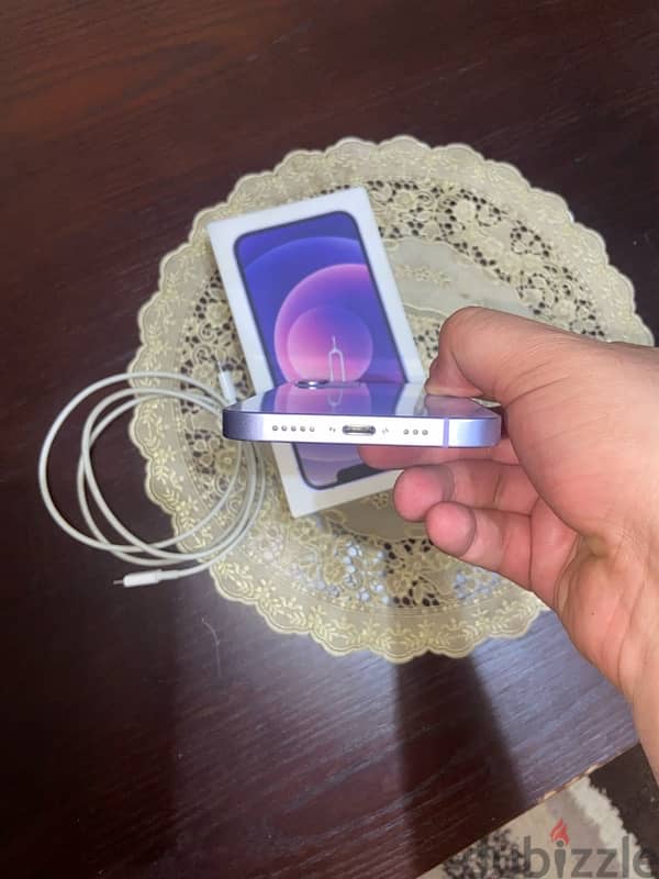 iphone 12 with box 5