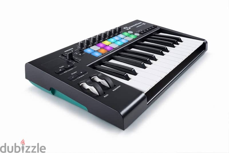 Novation Launchkey 25 [MK2] midi keyboard 1