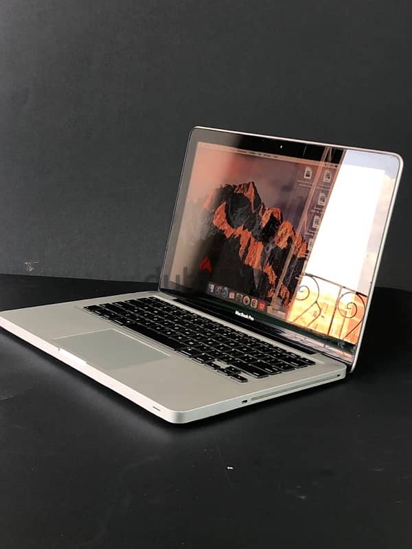MacBook Pro 2011 2
