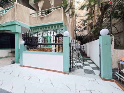 شقه أرضى بمدخل خاص فى الكيلو 21 شاطئ النخيل بالقرب من الأسواق والمطاعم مدخل رقم 2 للنخيل