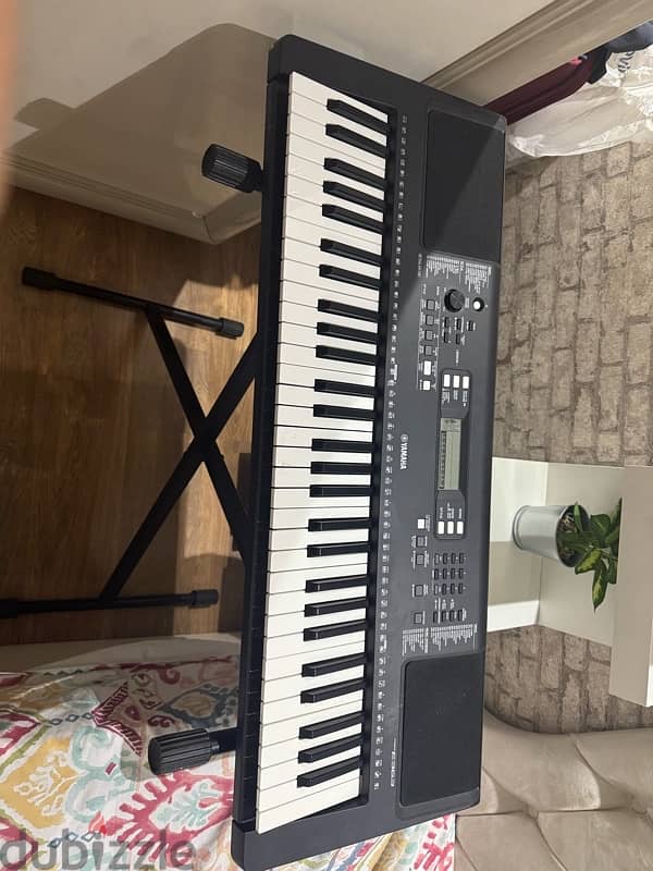 yamha piano&keyboard with bag and stand perfect condtion بيانو - آلات ...