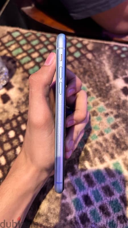 iPhone 11 3