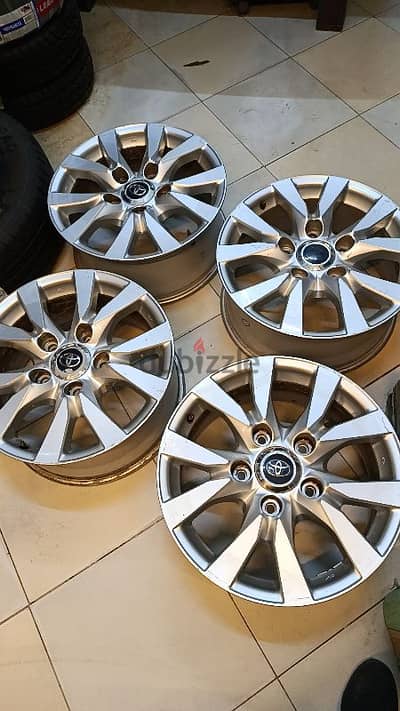 جنوط بمقاس18 TOYOTA ORIGINAL