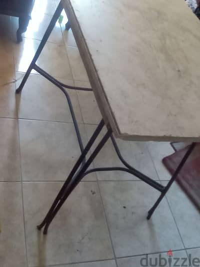 ترابيزة سفره معدن بقرص رخام