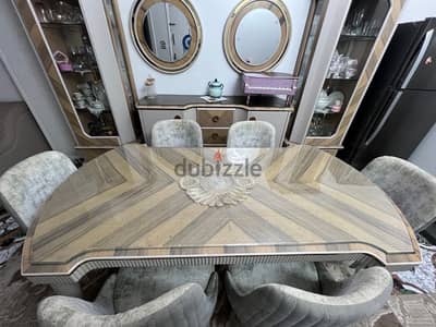 غرفة سفرة كاملة عمولة ٦ كراسي جديدة