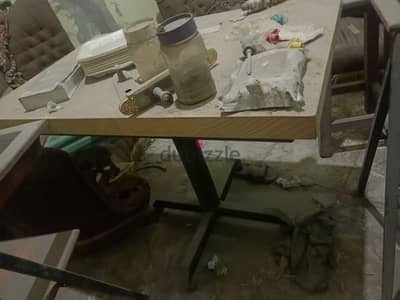 طرابيزه و كراسي