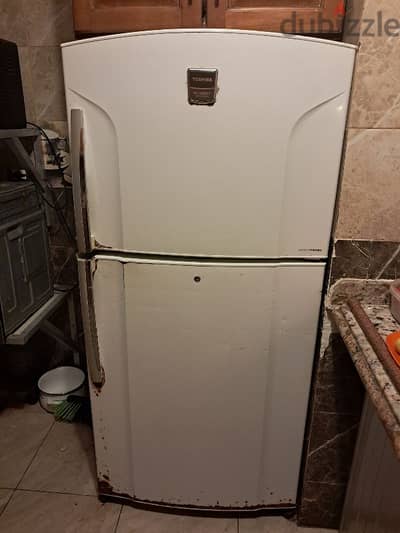 TOSHIBA FRIDGE 19"