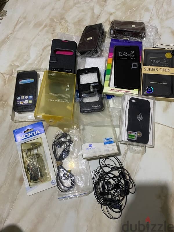 جرابات وسماعات 1