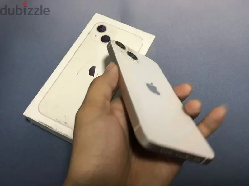 iPhone 13 زي الجديد بالظبط65055847298561122