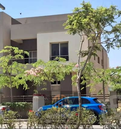 Townhouse villa corner for sale at The Square Compound in Hyde Park beside Mountain View and near to Mivida, Sodic Eastown and Golden square new cairo