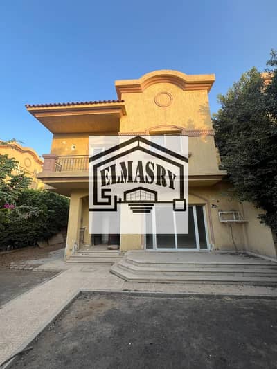 فيلا للبيع اول سكن في أميز موقع بالرحاب 2 El-Rehab City new cairo نموذج T1    4 نوم منهم غرفه ماستر 3 حمام تاون هاوس Town house في اميز موقع