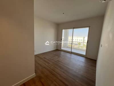 In a prime location in Sheraton, with no interest, a 34% discount for cash purchases, and a stunning view. Apartment with a 10% down payment and insta