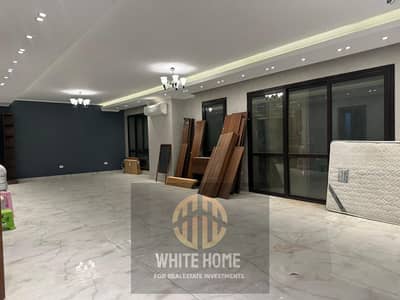 شقة للايجار، كمبوند سوديك ايستاون. تشطيب الترا مودرن شامل المطبخ و التكييفات. اكثر منطقة حيويه في التجمع الخامس قريبه من كل الخدمات و المولات التجاريه