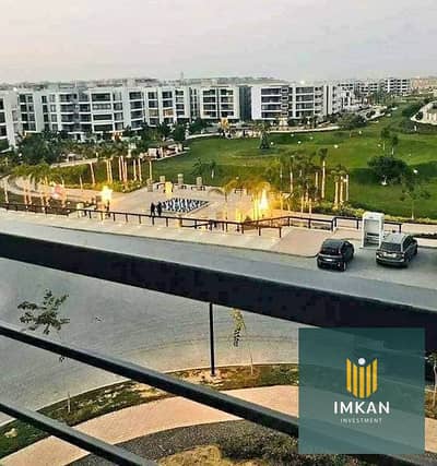 شقه للبيع 4 غرف بخصم 47 % علي الكاش في كمبوند -تاج سيتي Taj city - التجمع الاول علي بعد دقايق من العاصمه الاداريه