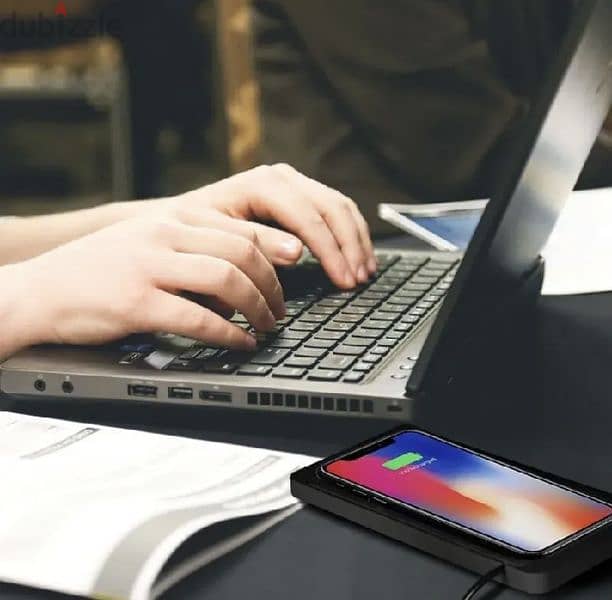 wireless charger fast car and desktop 4