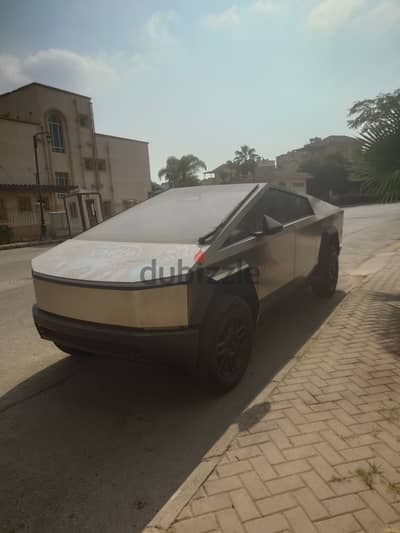 New Tesla Cybertruck 2025