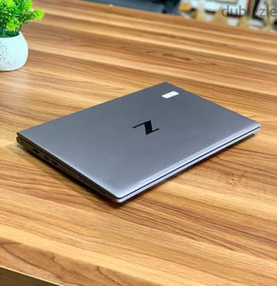 Laptop Hp zbook power g8 ci7