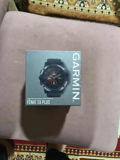 garmin fenix 5x plus ممتازة