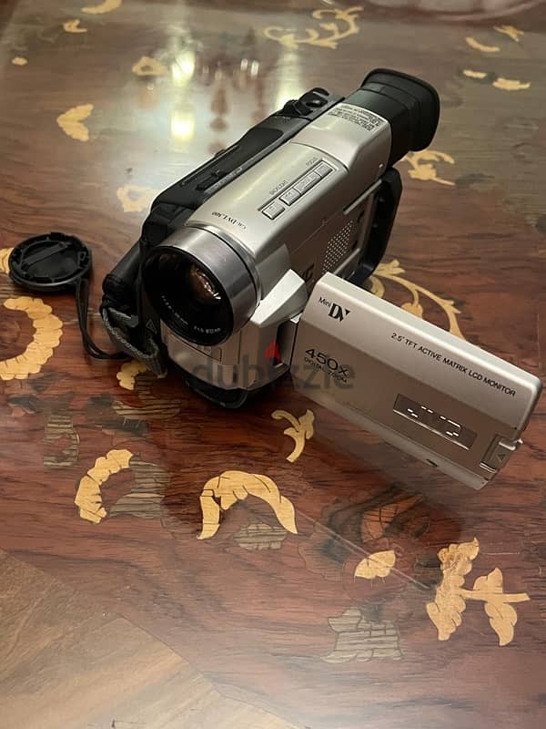 Digital camera 4