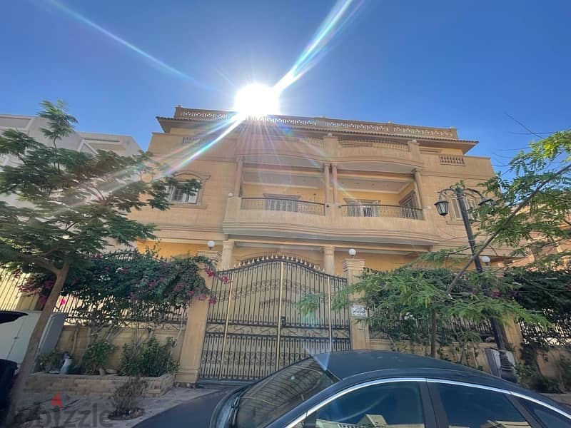 10 Bedrooms 1,200 sq.M Villa for sale 60,000,000 EGP in Al Feda Gardens, Sheikh Zayed
