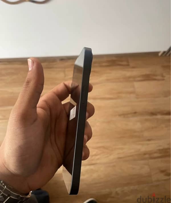 iPhone 13 2