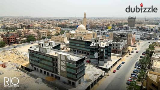 للبيع أول هايبر ماركت في منطقة البنفسج التجمع الخامس على محور السادات يخدم أكبر كتلة سكنية