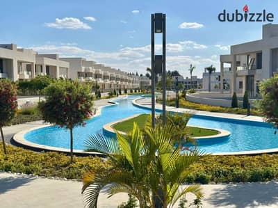 Villa for sale in Lake West 2 compound, immediate delivery, prime location