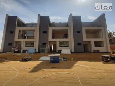 فيلا للبيع متشطبة كل الغرف ماستر بحمام