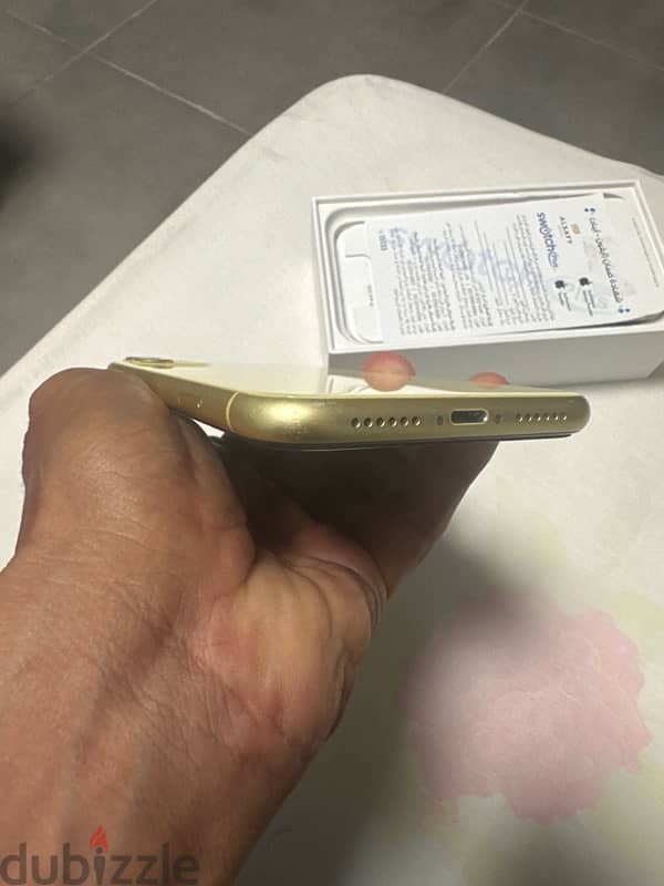iPhone 11 battery 75% 2