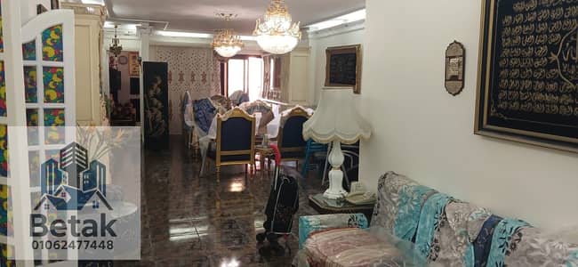 شقة للبيع 160م على ترام مصطفى كامل رشدى فيو مفتوح