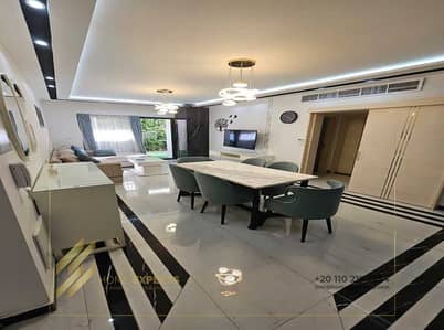 Furnished apartment with garden in Lake View Residence