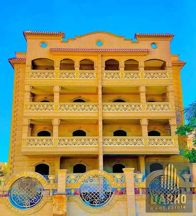 شقة 300 متر السياحية الرابعة 6 اكتوبر فيو لاند سكيب استلام فوري قسط سنه بحري صريح بجوار جامعة مصر بجوار غرب سوميد فرصة فعلية بجوار مول العرب