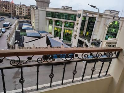 شقة مفروشة للإيجار بجوار الجامعة الأمريكية