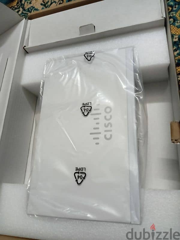 Cisco Business CBS110-16T-EU 1