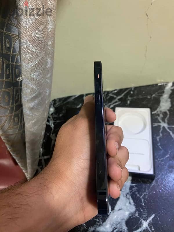 iPhone 12 pro 4