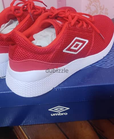 original Umbro Millbank 45 كوتشي امبرو أحمر أصلي