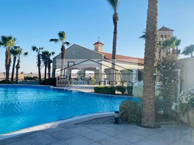 for sale, studio in sahl hasheesh, red sea. 54 square meters . club house, swimming pools. resturant, gum, parking, private beach. touristic promenade