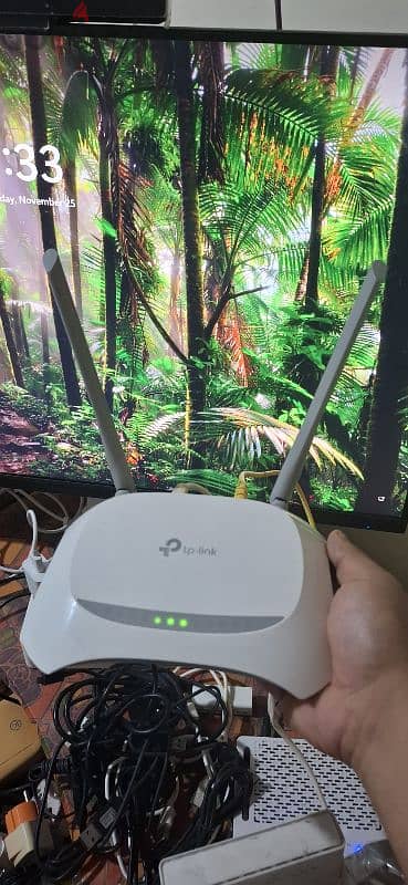 اكسيس بوينت موديل Tp link 840 حاله ممتازة جدا