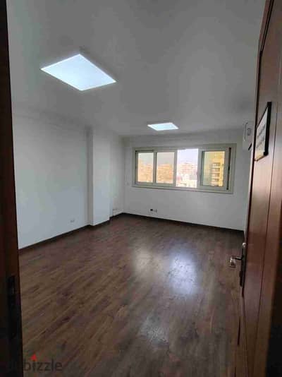 Full floor for rent on a main street 700m first use at an attractive price in a new tower