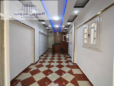 شقه في الاسكندريه العجمي شاطي النخيل بجوار مجمع الخدمات موقع سكني ممتاز