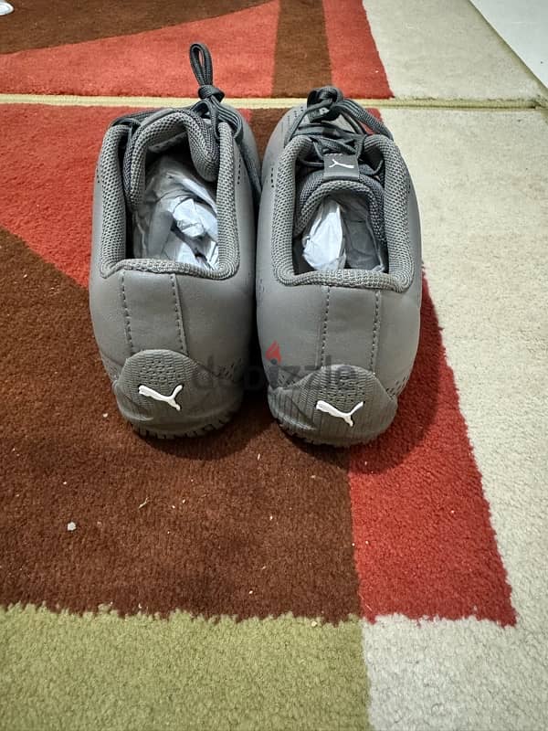 Puma Shoes Gray/White Size:43 New 1