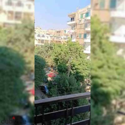 بعمارة على شارع النزهة الرئيسي خلف مترو هليوبوليس شقة160م بالمطبخ تشطيبات هاى لوكس