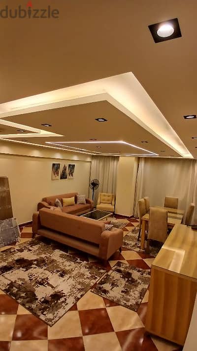 شقه مفروشه من المالك بجوار الأكاديمية وسنترال ميامى