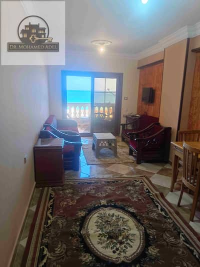 شقه مشمسه على البحر مباشره ومدخل خاص للشط ميكا درويش شهر العسل البيطاش العجمي الإسكندرية