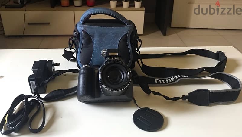 Camera Fujifilm Finepix SL310 1