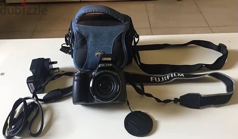 Camera Fujifilm Finepix SL310 2